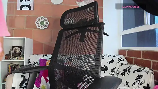 mia lovea online show from 24, 3, 2026