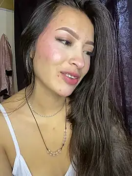 Itze Mua online show from 3, 6, 2026