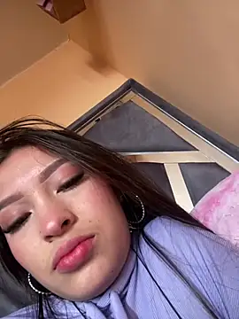 Itze Mua online show from 13, 5, 2026