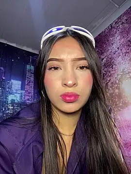 Itze Mua online show from 29, 3, 2026