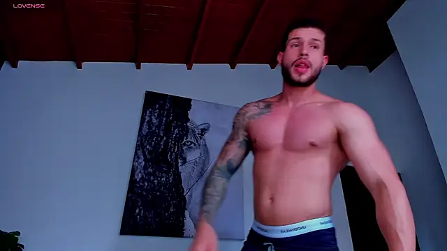 Snapshot of Santos_ramirez1 chatting on 5, 4, 2026 Santos ramirez1 online show from 5, 4, 2026