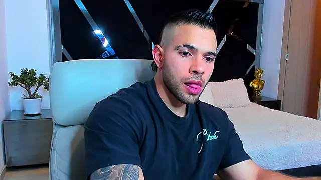 Raytorres online show from 10, 7, 2026