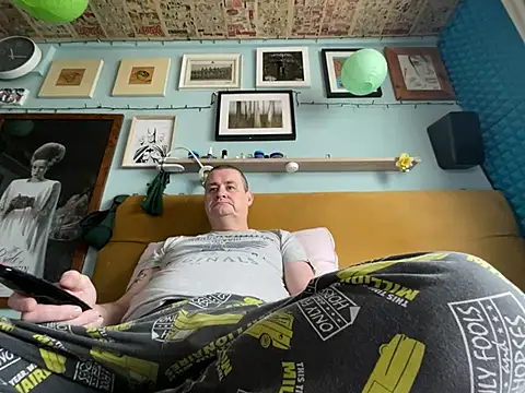 MyCockWantsYourWetVagina online show from 20, 4, 2026