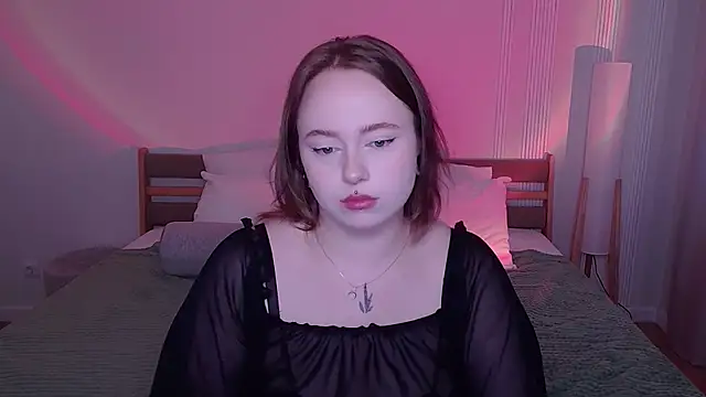 SelenaLily online show from 2, 4, 2026