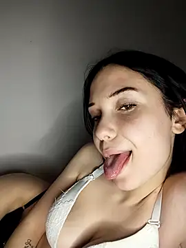 icedrosemarye online show from 12, 4, 2026
