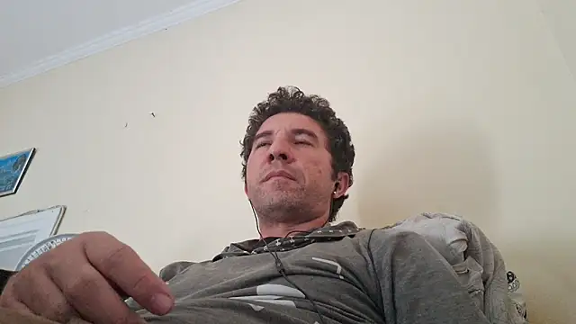 Sueliton2 online show from 10, 4, 2026