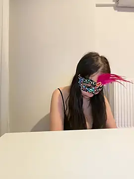 lilyums online show from 14, 6, 2026