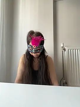 lilyums online show from 7, 6, 2026