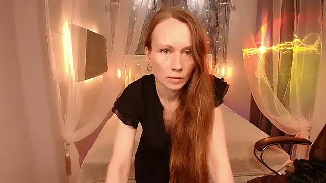 NicoleMiless online show from 12, 5, 2026