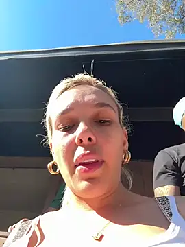 kimberlyReyes  online show from 22, 3, 2026