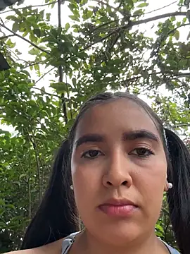 HaileyBiieber online show from 25, 3, 2026