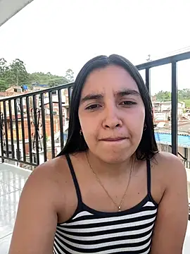 HaileyBiieber online show from 4, 4, 2026