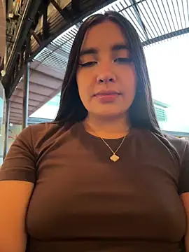 HaileyBiieber online show from 2, 4, 2026