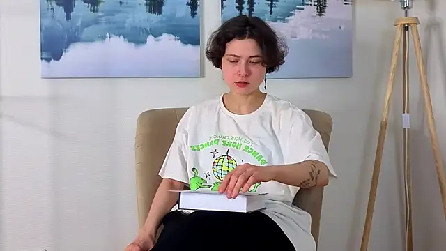 Snapshot of JazminViehman chatting on 23, 3, 2026 JazminViehman online show from 23, 3, 2026