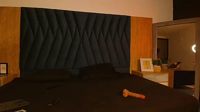 MeganEvanss   online show from 9, 5, 2026