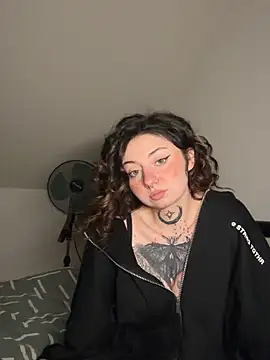 milou xtx online show from 24, 3, 2026