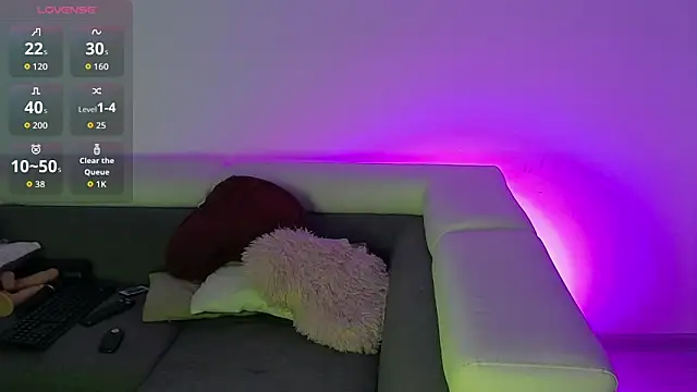loveKyliee online show from 3, 4, 2026