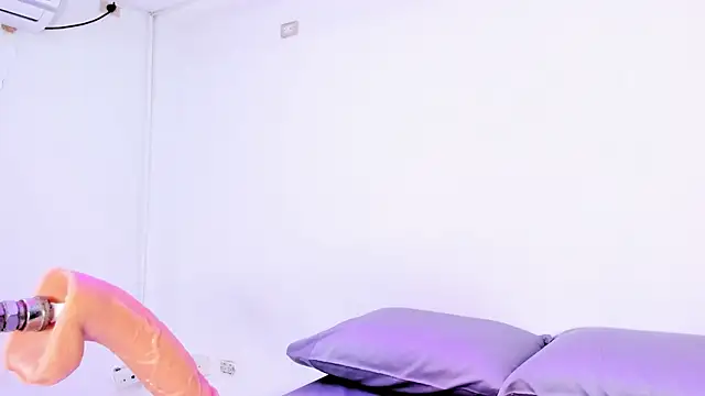 Snapshot of veronica_bigass chatting on 17, 7, 2026 veronica bigass online show from 17, 7, 2026