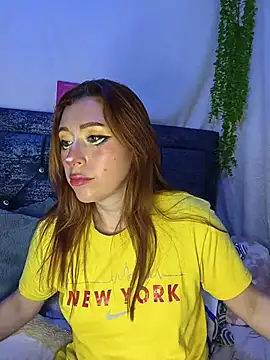 Amber prada online show from 25, 6, 2026