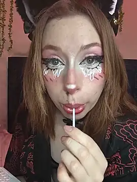 Amber prada online show from 10, 5, 2026