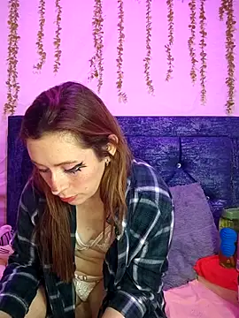 Amber prada online show from 22, 4, 2026