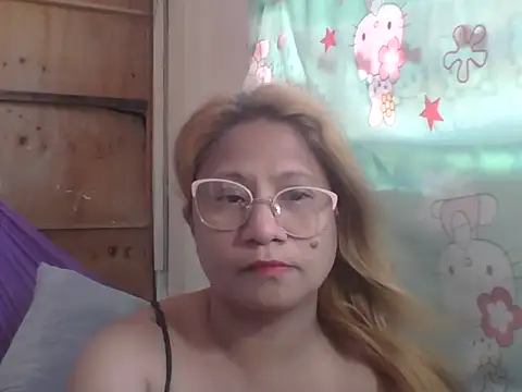 PinayChristine online show from 24, 4, 2026
