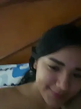 Snapshot of valvam_ chatting on 9, 4, 2026 valvam online show from 9, 4, 2026