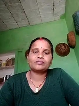 Snapshot of Shivani09900 chatting on 31, 5, 2026 Shivani09900 online show from 31, 5, 2026