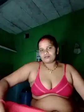 Snapshot of Shivani09900 chatting on 11, 6, 2026 Shivani09900 online show from 11, 6, 2026