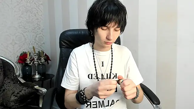 Snapshot of AdonBev chatting on 10, 6, 2026 AdonBev online show from 10, 6, 2026
