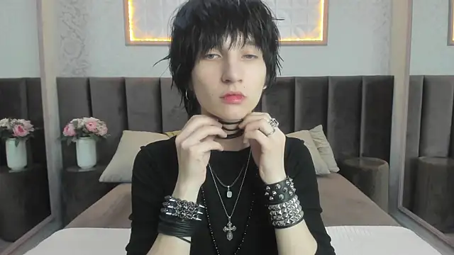 Snapshot of AdonBev chatting on 18, 6, 2026 AdonBev online show from 18, 6, 2026