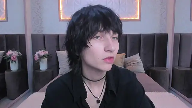 Snapshot of AdonBev chatting on 15, 6, 2026 AdonBev online show from 15, 6, 2026