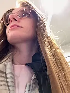 FReyja 44 online show from 14, 4, 2026