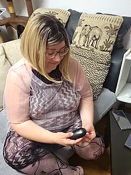 xXLunaBlissXx online show from 12, 6, 2026