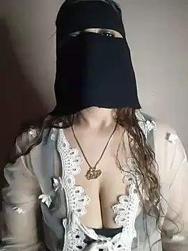 Yasmin Oh online show from 17, 6, 2026