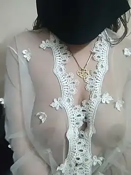 Yasmin Oh online show from 5, 5, 2026