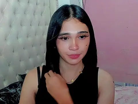 allaboutlara  online show from 6, 4, 2026