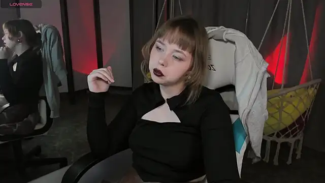 LeonaHicks online show from 5, 5, 2026