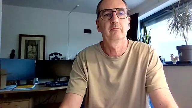 HotLucas66 online show from 14, 7, 2026