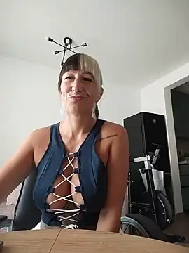 kendra peach online show from 30, 6, 2026