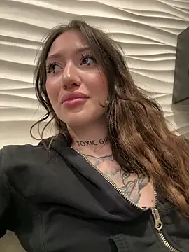 SaintSquirt online show from 8, 4, 2026