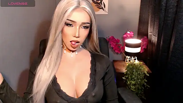 xEllaineCumsLotx online show from 14, 4, 2026