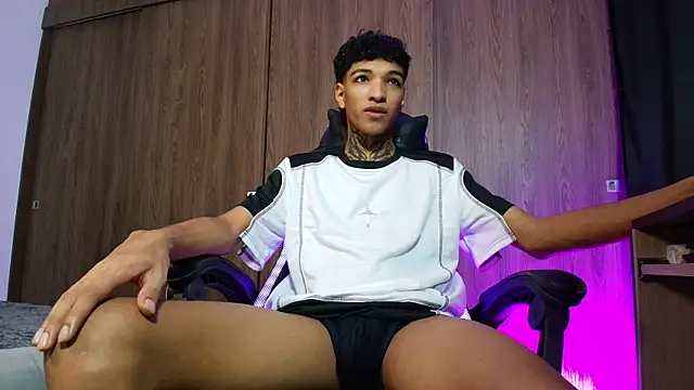 im Usuga online show from 6, 7, 2026