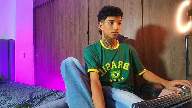 Snapshot of im_Usuga chatting on 26, 3, 2026 im Usuga online show from 26, 3, 2026