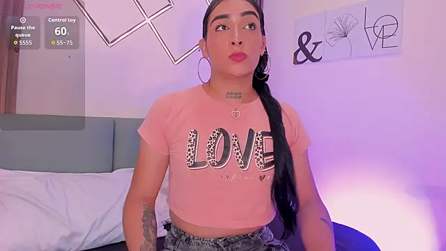 Skarlet Ruiz  online show from 7, 4, 2026