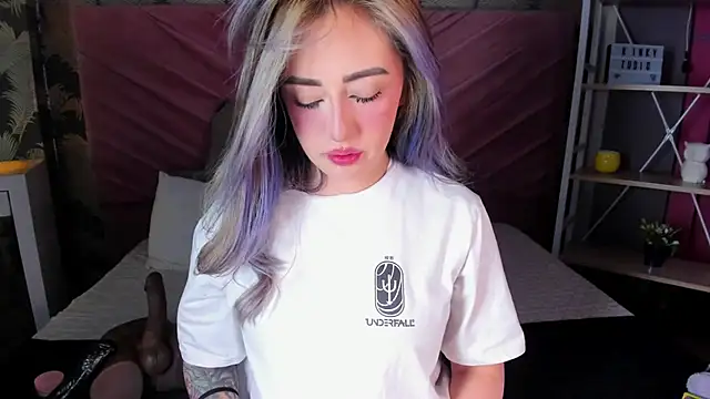  mykinkydoll  online show from 16, 4, 2026