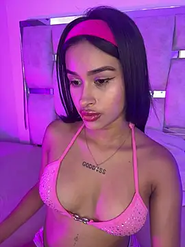 Snapshot of Lizzy_Bonnie chatting on 17, 5, 2026 Lizzy Bonnie online show from 17, 5, 2026