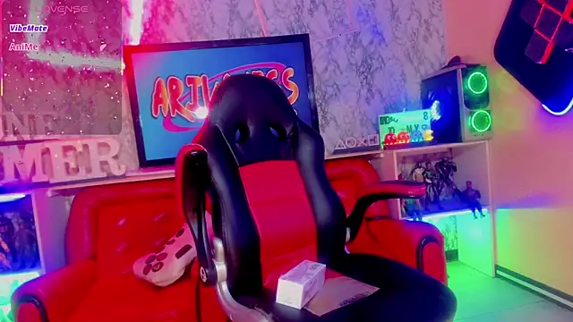 Snapshot of Tiffany_Miller_ chatting on 25, 3, 2026 Tiffany Miller online show from 25, 3, 2026