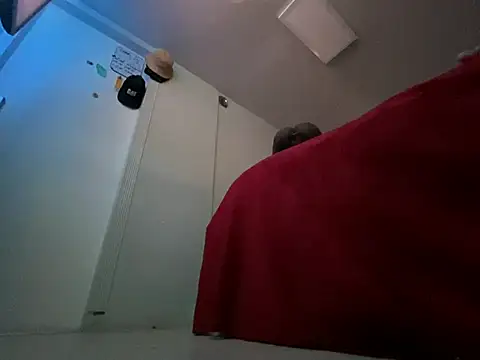 Snapshot of hpcouplee420 chatting on 26, 6, 2026 hpcouplee420 online show from 26, 6, 2026