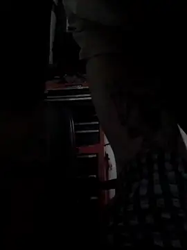 wesstfine online show from 14, 4, 2026